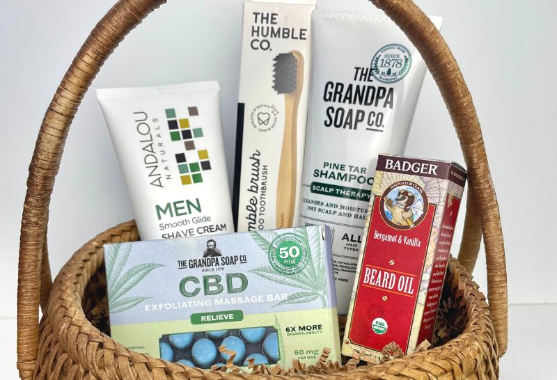 Grooming basket