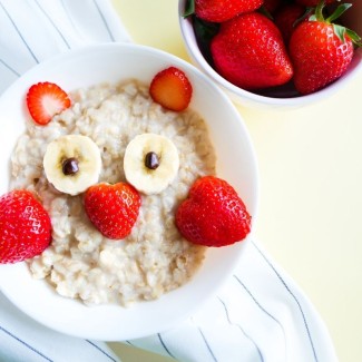 Photo: Oatmeal with face