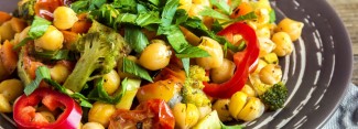 Photo: Plant-based stew with chickpeas and vegetables