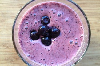 Photo: Blueberry Maca Smoothie