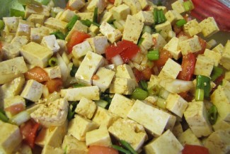 Photo: Tofu Poke with Local Vegetables