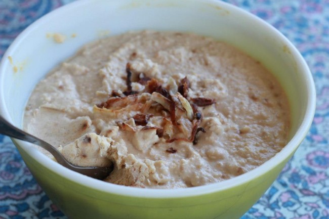 Photo: Caramelized Onion Hummus