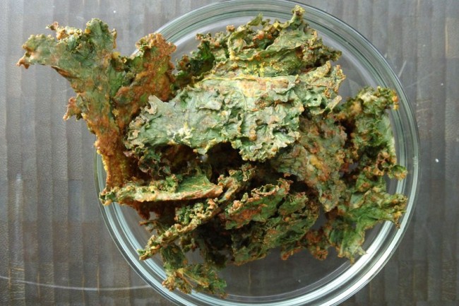 Photo: Spicy Cheesy Kale Chips