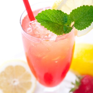 Photo: Strawberry Lemonade Drink